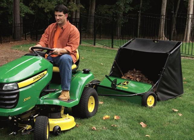 John Deere 42-in Tow Behind Lawn Sweeper