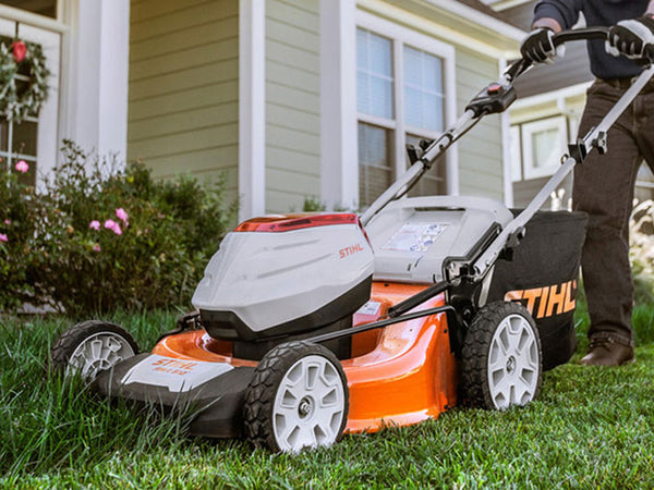 A Guide to Battery Powered Lawn Mowers
