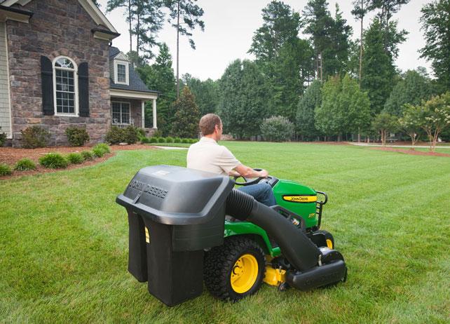 John Deere 7-Bushel Power Flow Bagger